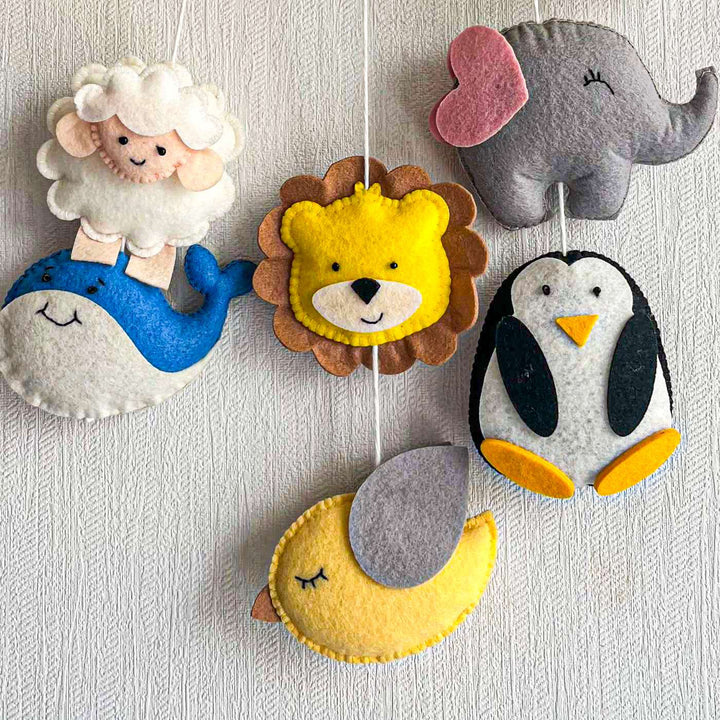 Babble Wrap  Animals Team Name Hanging