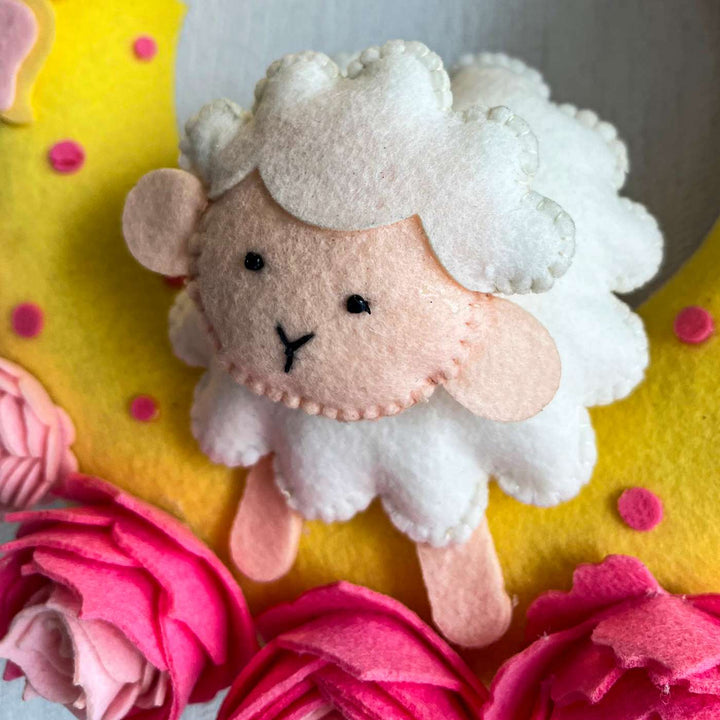 Babble Wrap Daisy Sheep Name Hanging