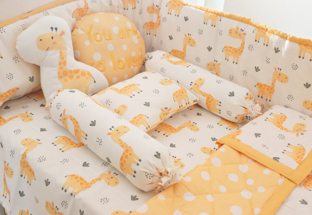 Baby Giraffe - Organic Cot Bedding Gift Set