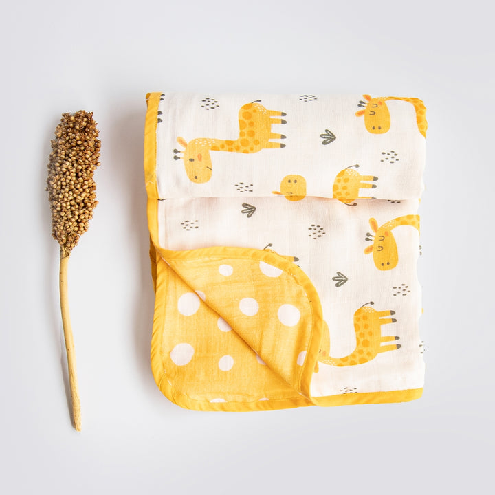 Baby Giraffe - Reversible Muslin Blanket