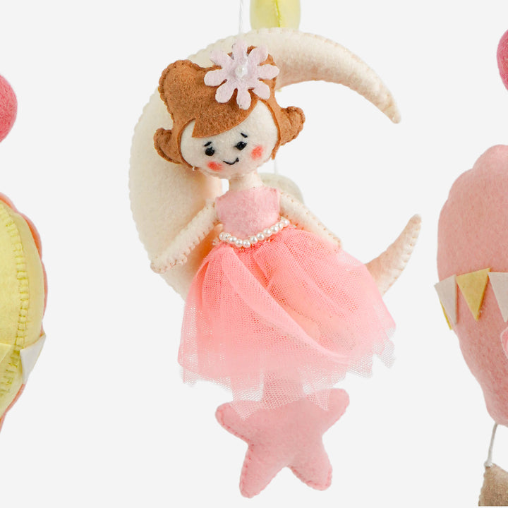 Babble Wrap Cot / Crib Mobile - Fairy’s Magic Balloon Ride