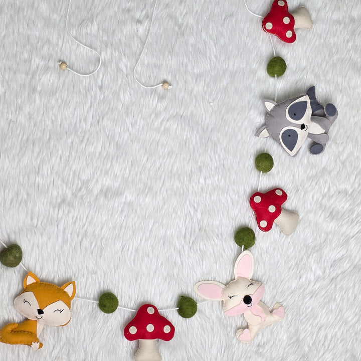 Woodsy Wonders Bunting/Garland