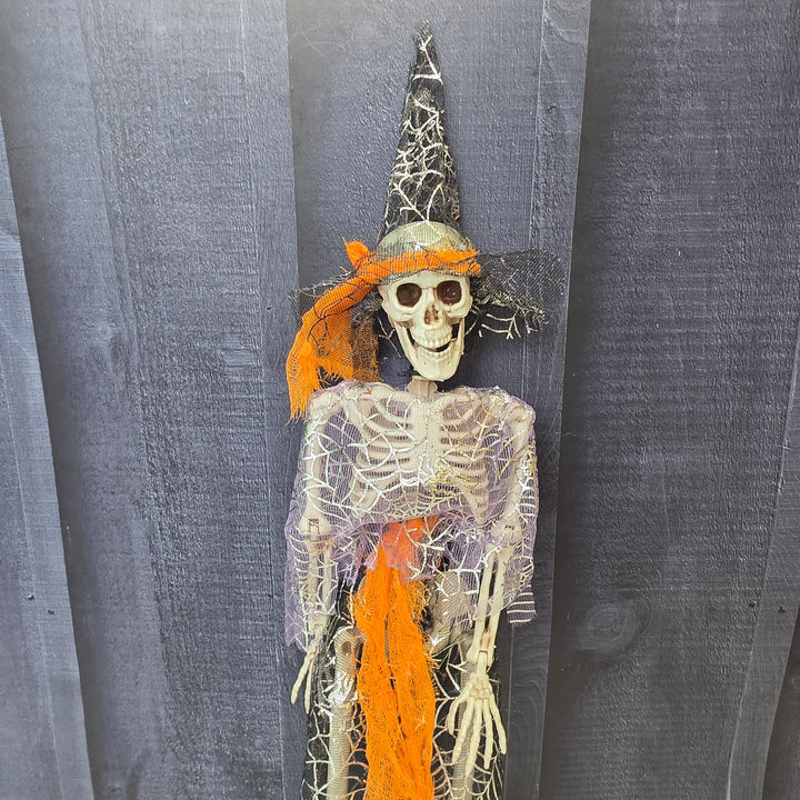 Skeleton Witch – Wicked Bones