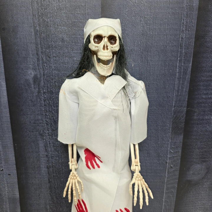 Skeleton Nurse – Bloody Caretaker