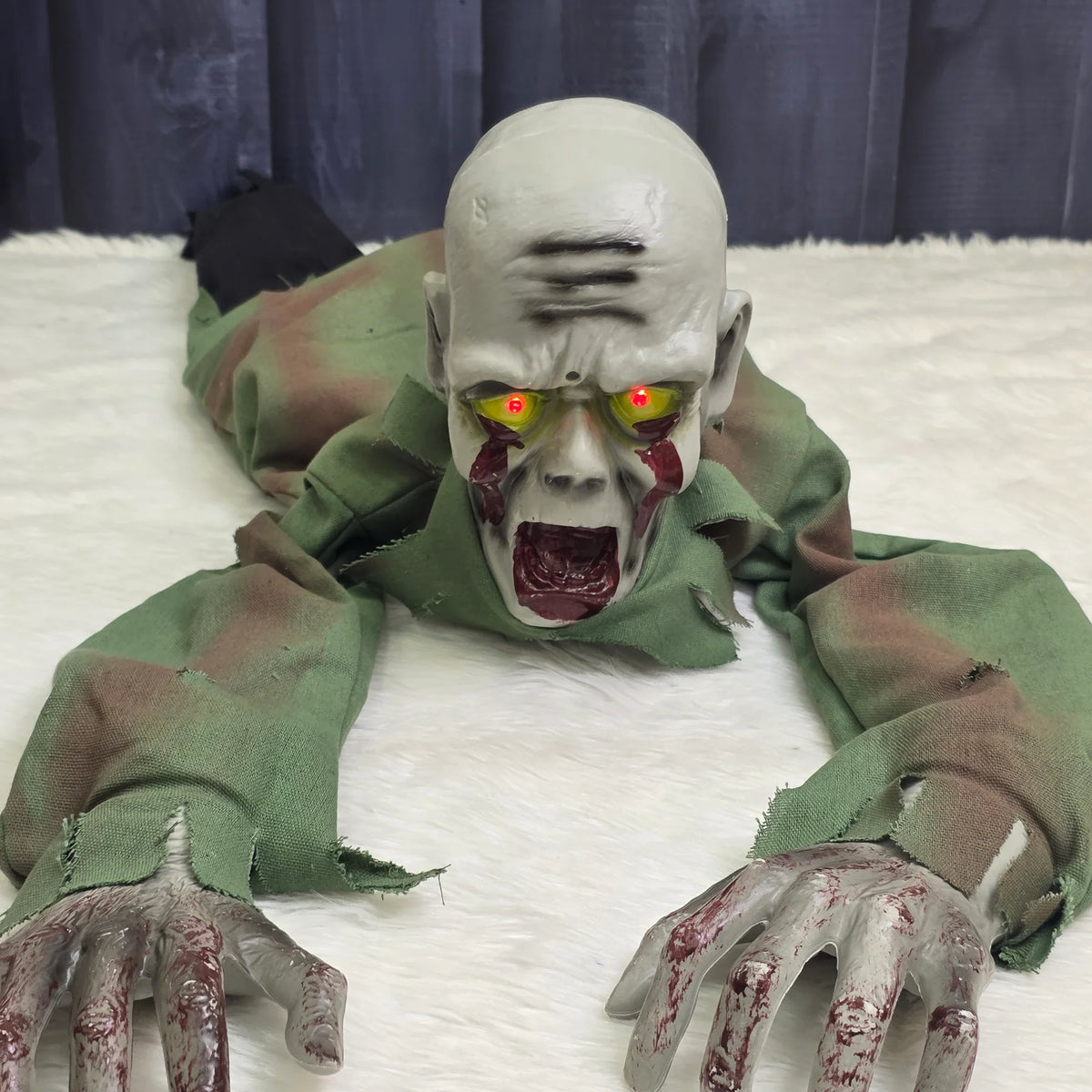 Animated Tattered Terror Crawling Creeper