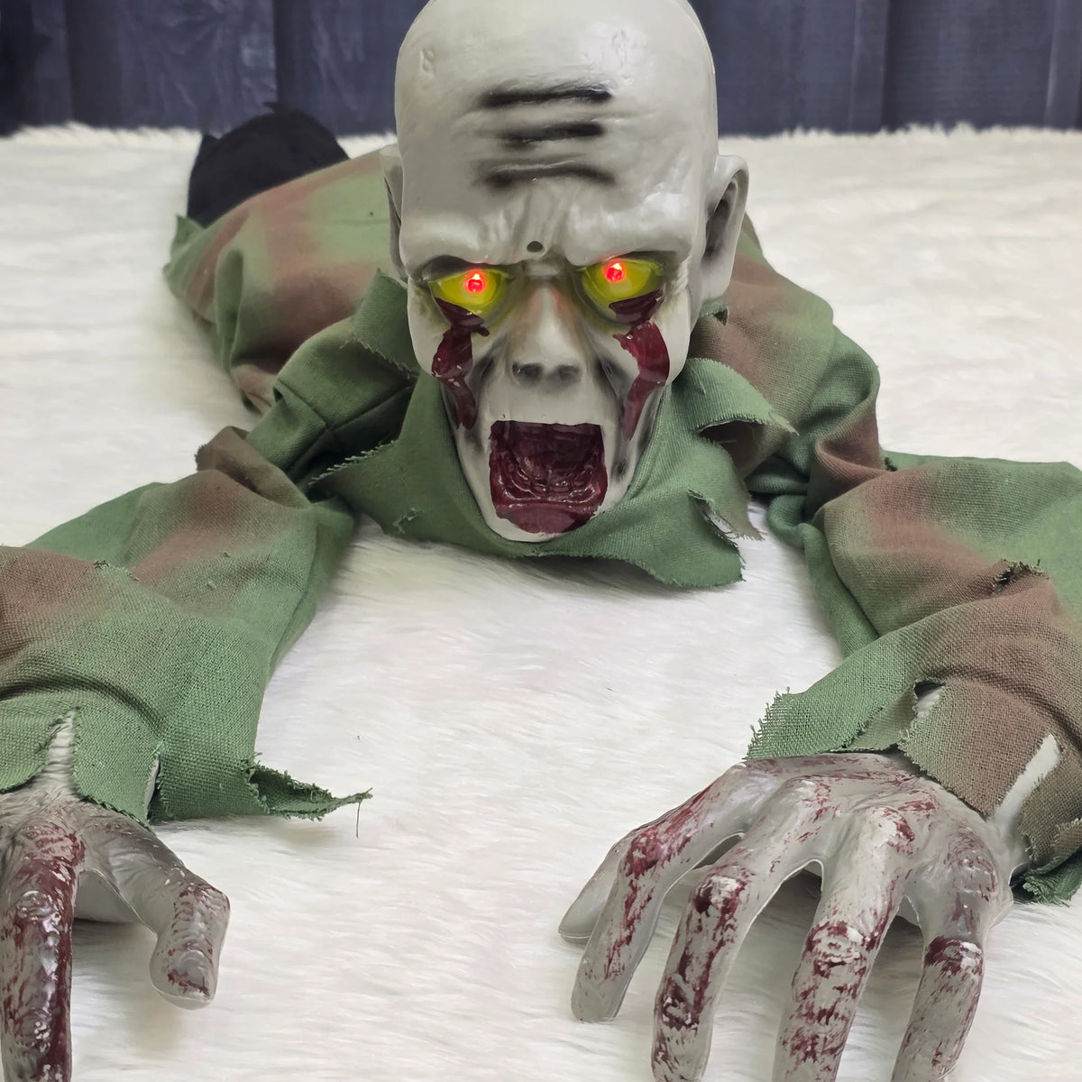 Animated Tattered Terror Crawling Creeper