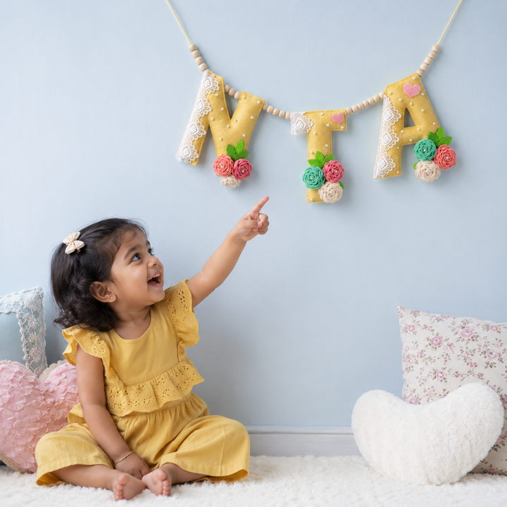 Babble Wrap Amarelo Floral Name Bunting/Garland