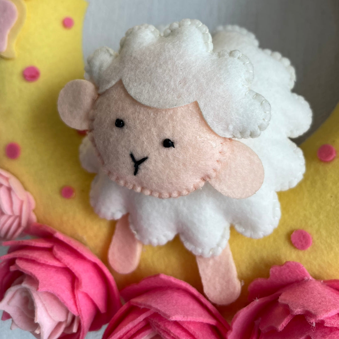 Babble Wrap Daisy Sheep Name Hanging