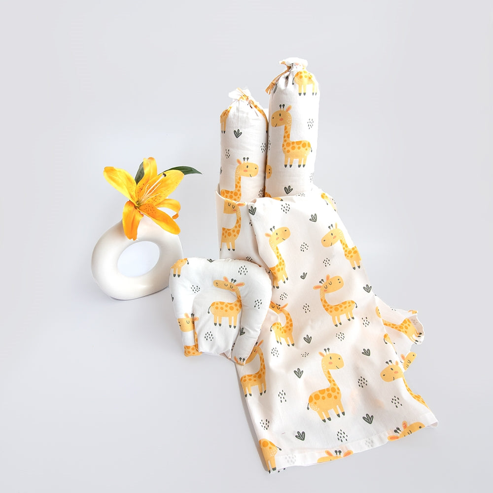 Baby Giraffe - Organic Gift 'Basket of Love' (Collective)