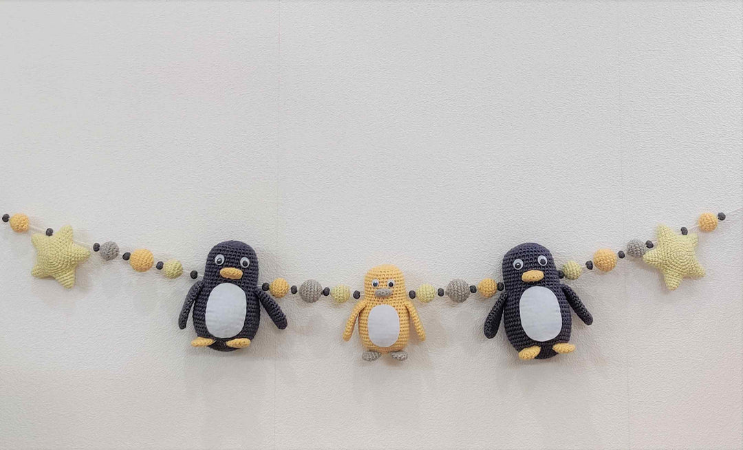 Penguins Bunting