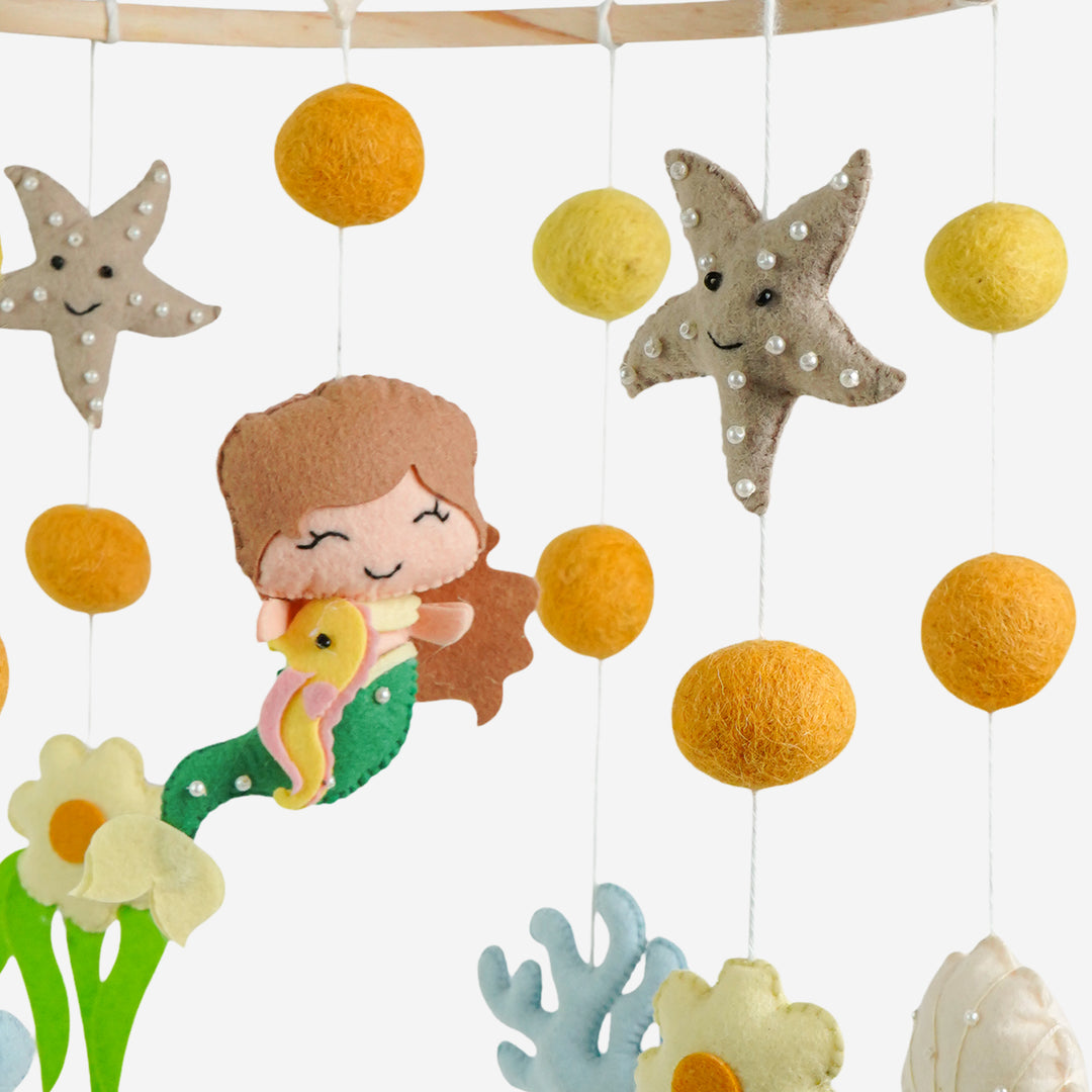 Babble Wrap Cot / Crib Mobile - Coral Reef Floral