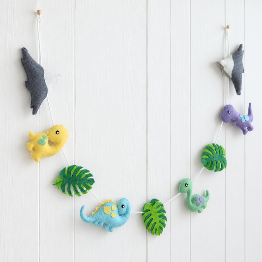 Dino Doze Bunting/Garland