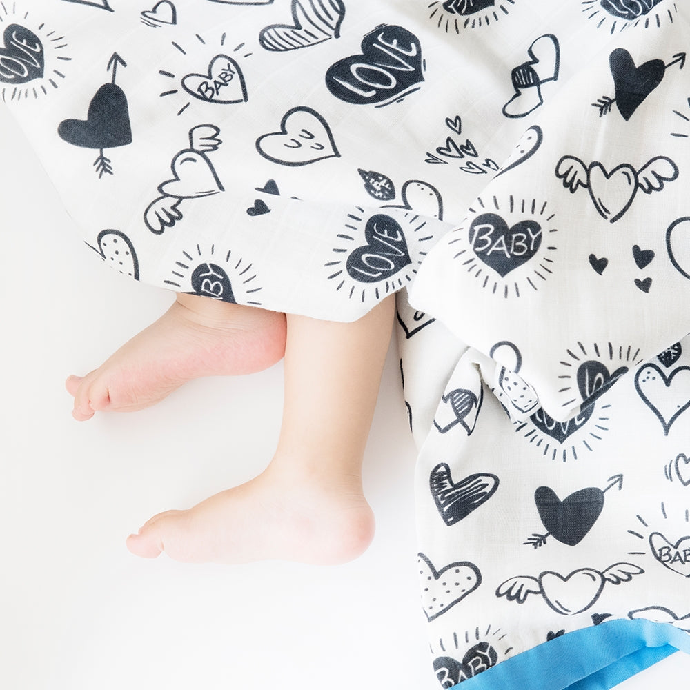 Doodle Hearts - Reversible Muslin Blanket