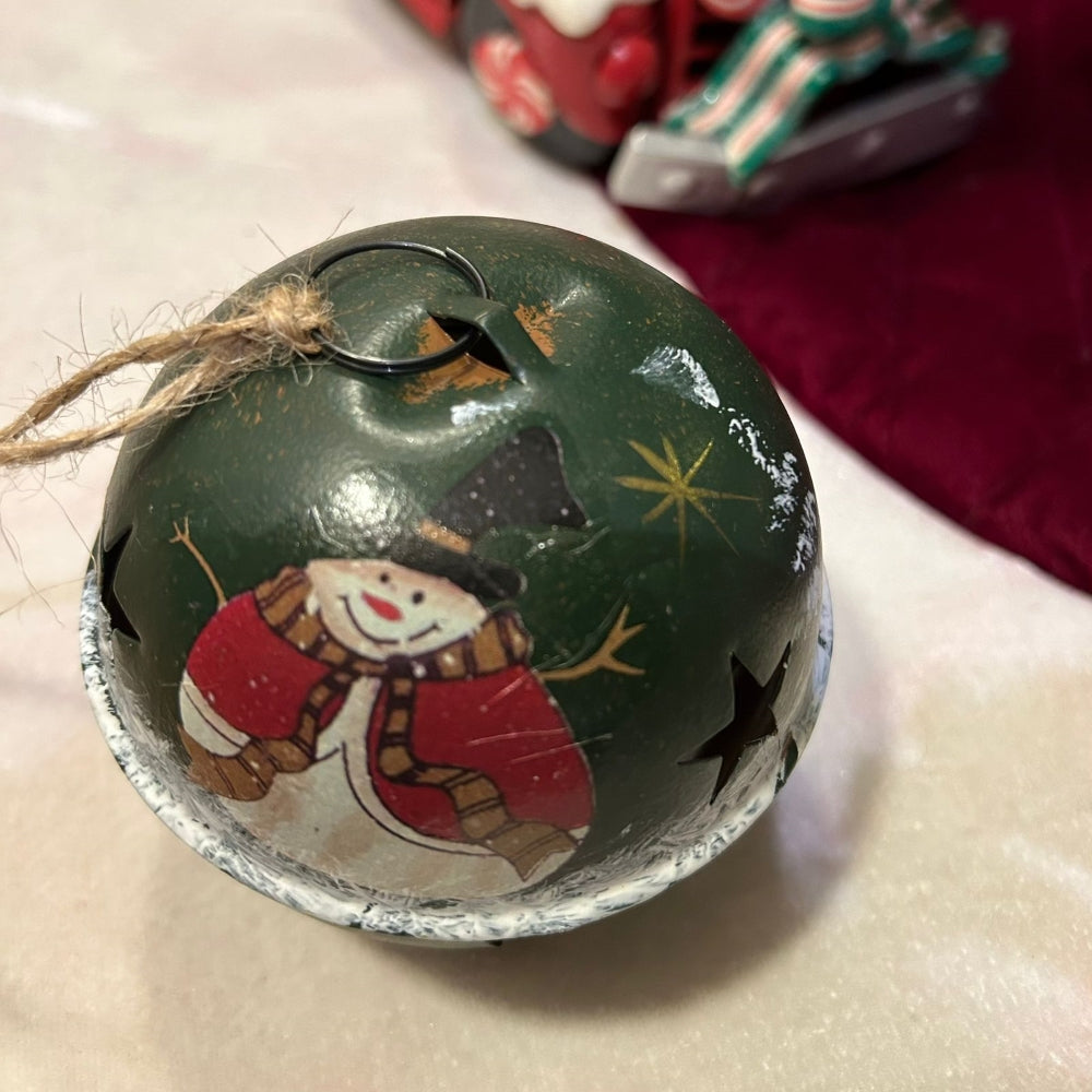 Babble Wrap Evergreen Snowbell Bauble