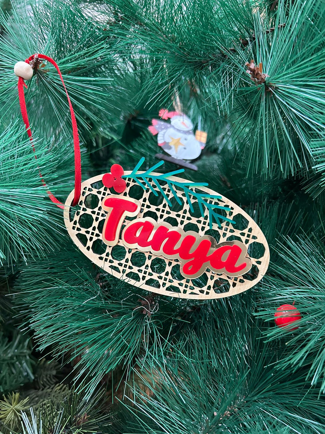 Babble Wrap Rattan Tag Ornament - Oval