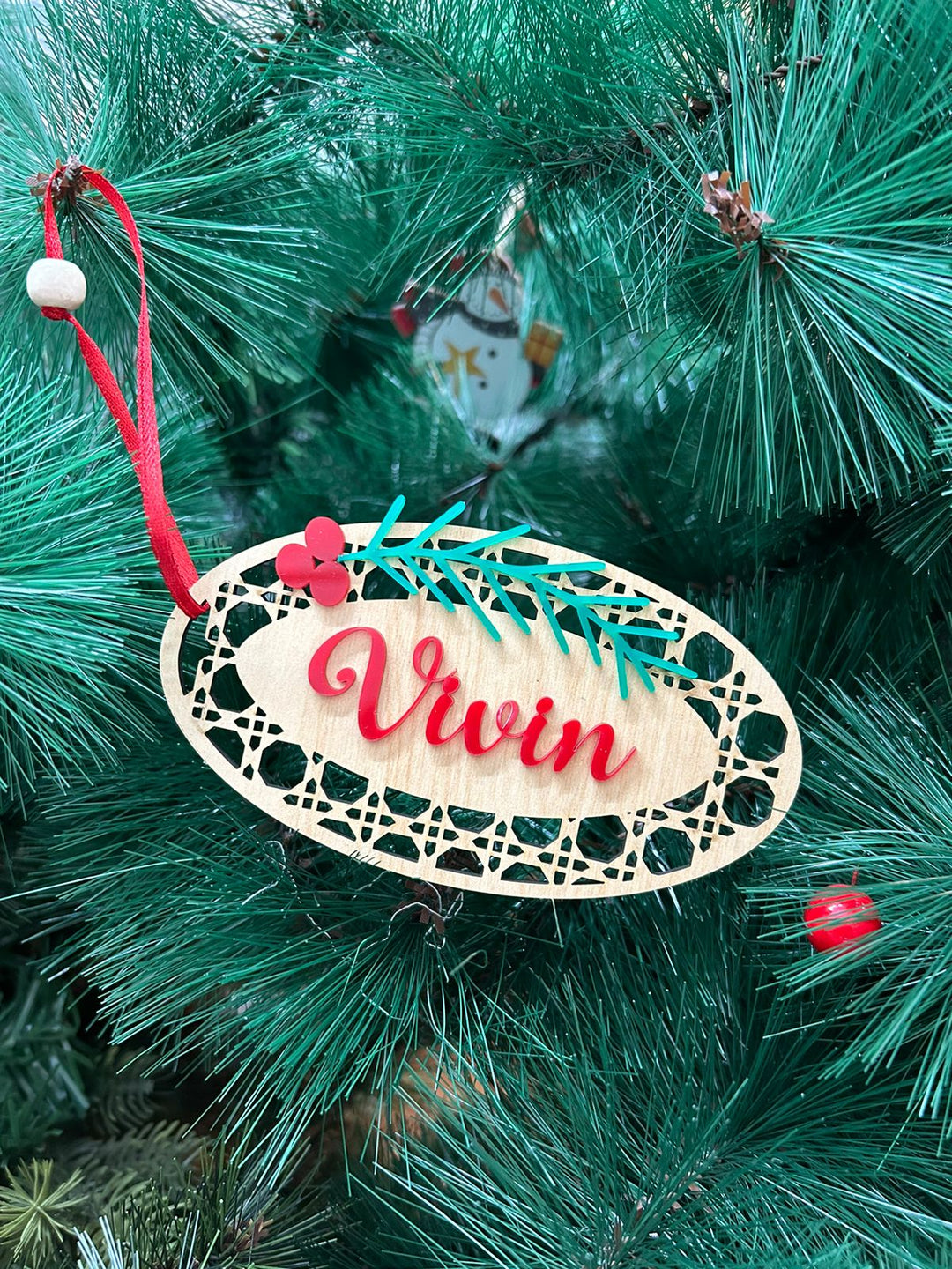 Babble Wrap Rattan Tag Ornament - Oval (with wood in middle)
