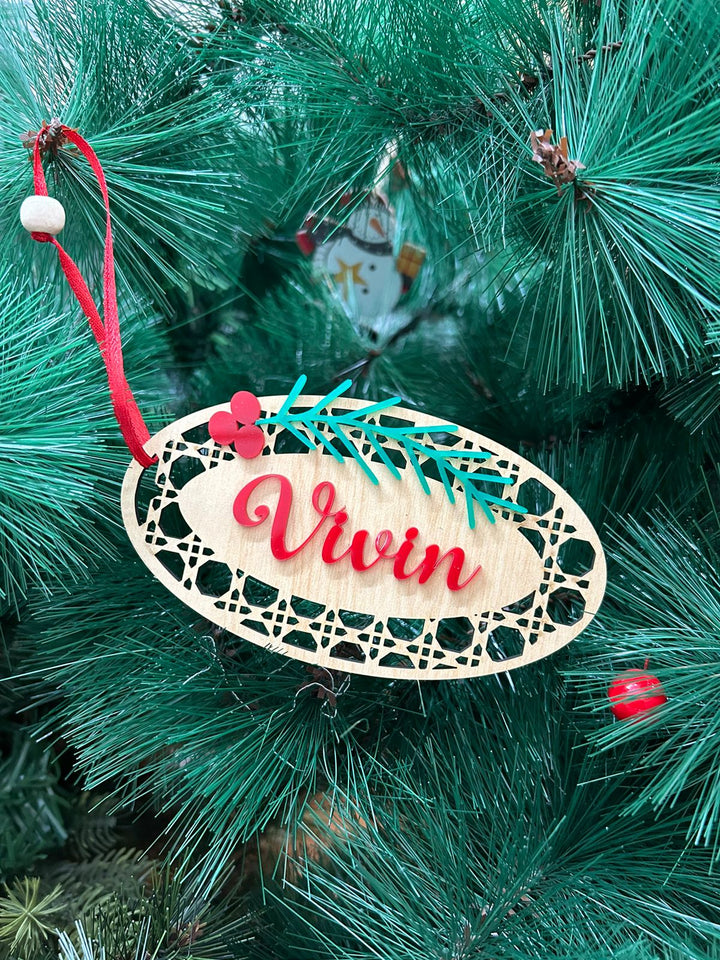 Babble Wrap Rattan Tag Ornament - Oval (with wood in middle)