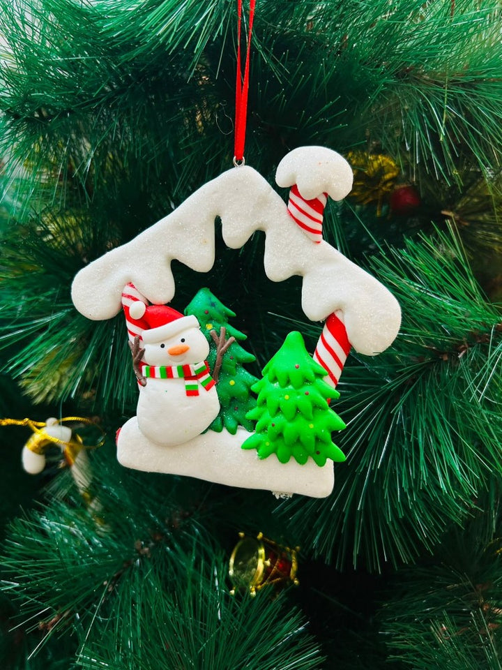 Babble Wrap Snowman in a Hut Ornament