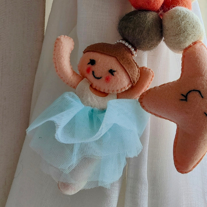 Curtain Tie - Tiny Twirl