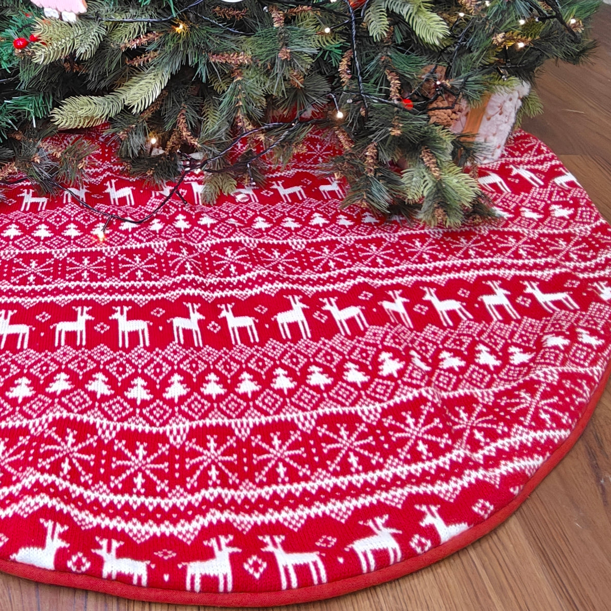 48" Tree Skirt - Nordic Reindeer Knit