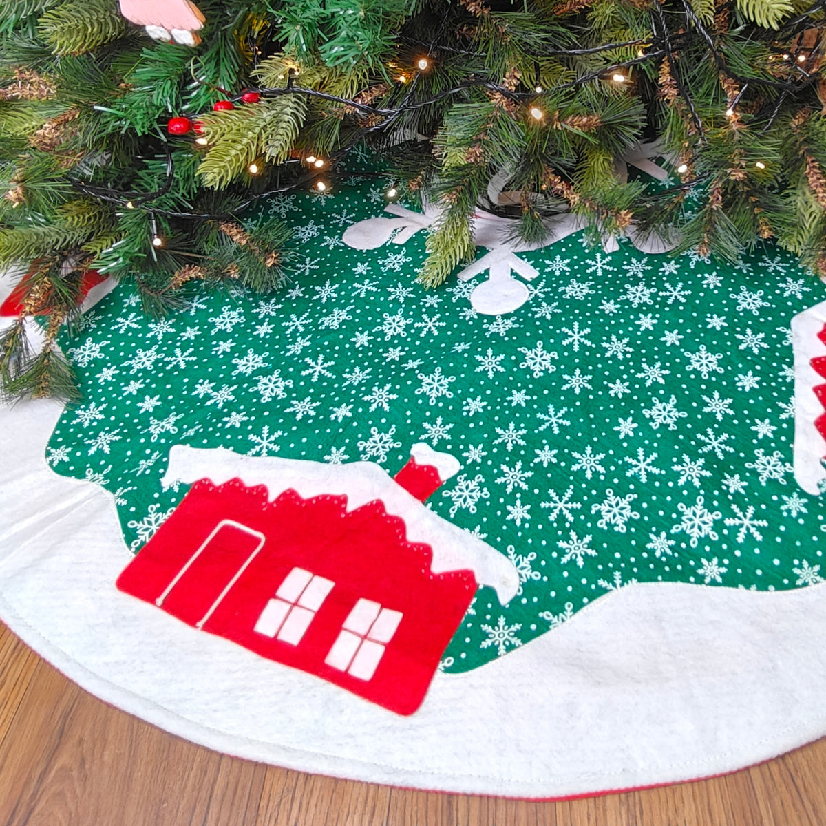 48'' Tree Skirt – Snow Village Houses