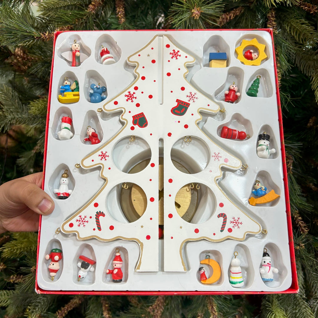 Babble Wrap Wooden DIY 3D Winter Wonderland Tabletop Tree With 20 Ornaments (White)