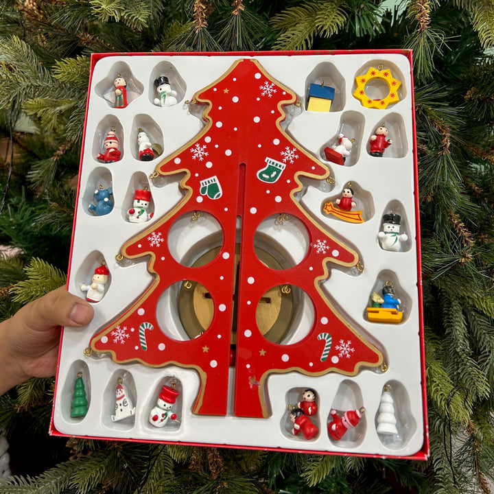 Babble Wrap Wooden DIY 3D Winter Wonderland Tabletop Tree With 20 Ornaments (Red)