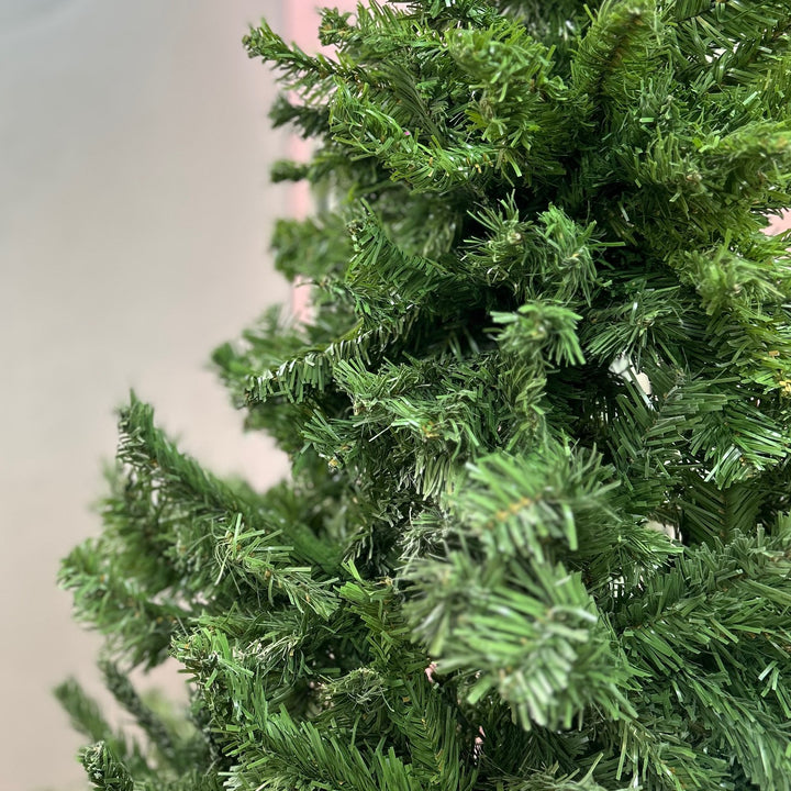 Babble Wrap 6 ft Alpine Green Luxe Christmas Tree