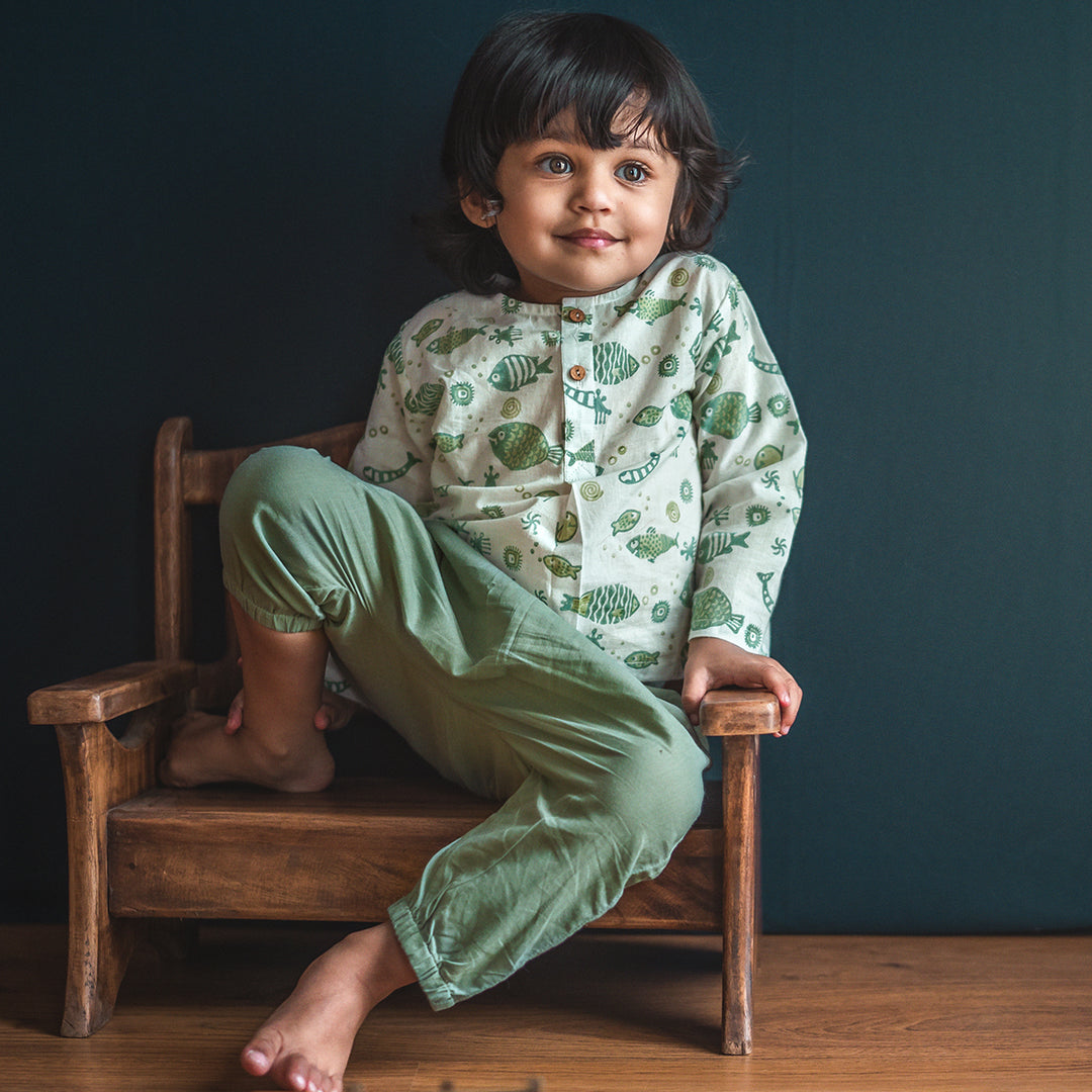 UNISEX ORGANIC FISH PRINT KURTA + MINT PANTS