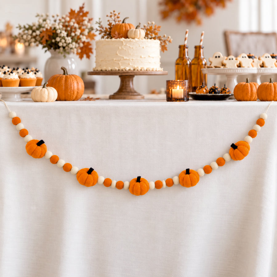 Pumpkin Pompom Bunting – Autumn Glow