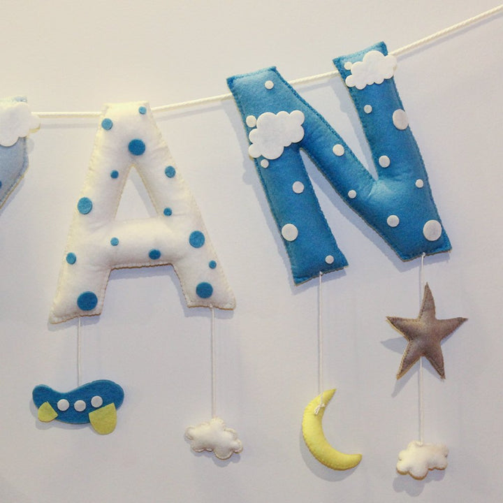 Teddy on a Plane Name Bunting Garland