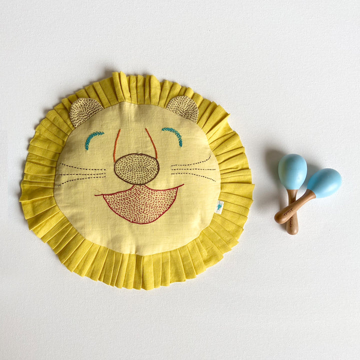 ORGANIC GIFT SET - DOHAR + MUSTARD SEED PILLOW + MARACAS - ZOO