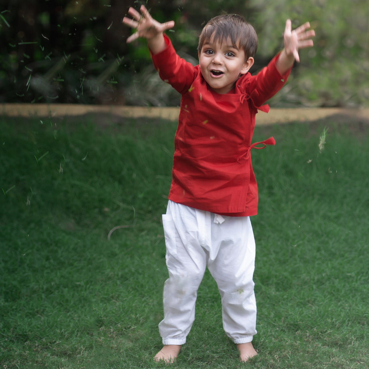 UNISEX ORGANIC RED ANGRAKHA  +  WHITE PANTS