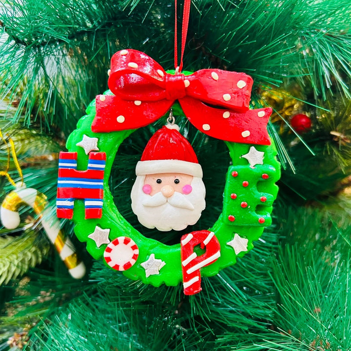 Babble Wrap Santa in a Wreath Ornament