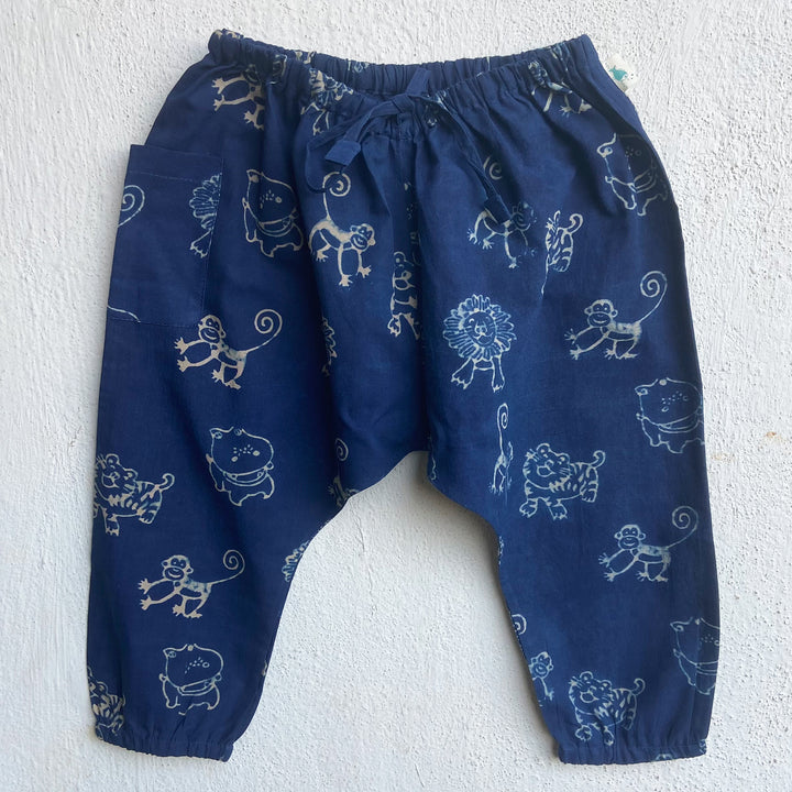 UNISEX ORGANIC ZOO PRINT INDIGO KURTA + PANTS