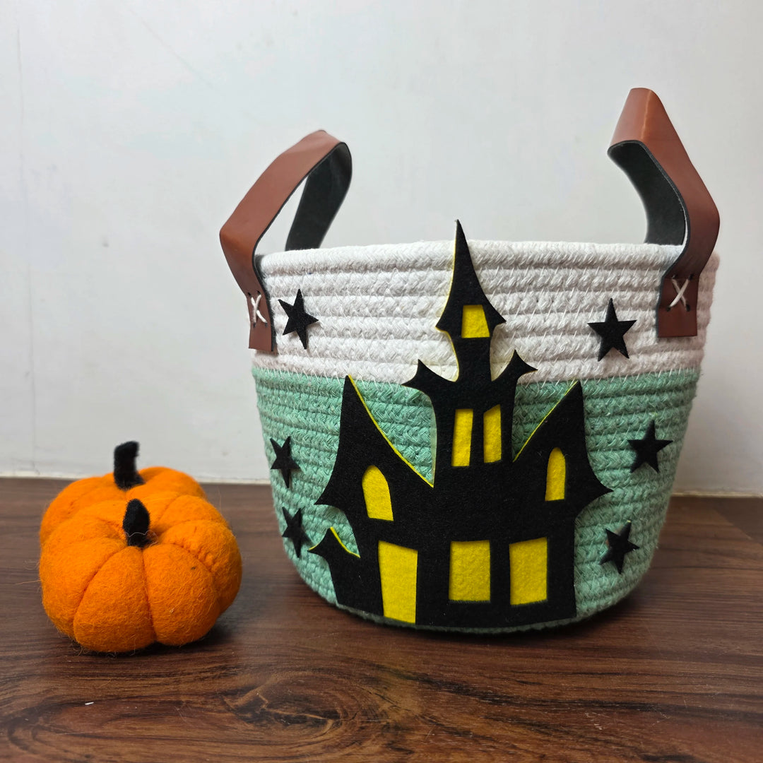 Trick-or-Treat Basket – Spooky Castle