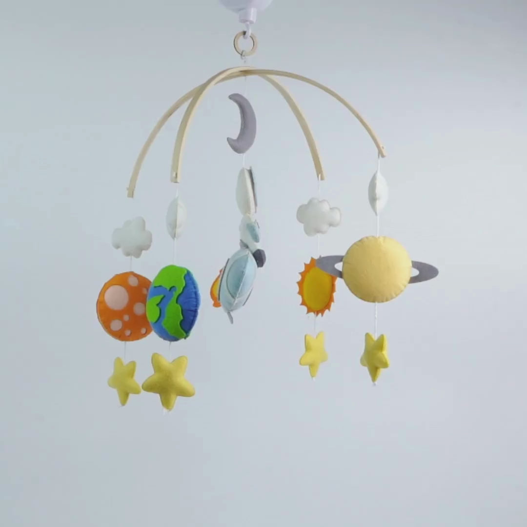 Babble Wrap Cot / Crib Mobile - Little Voyager